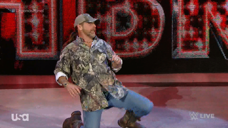 Illustration for article titled Which Over-The-Hill Wrestler Looked Worst On Tonight's WWE Raw?